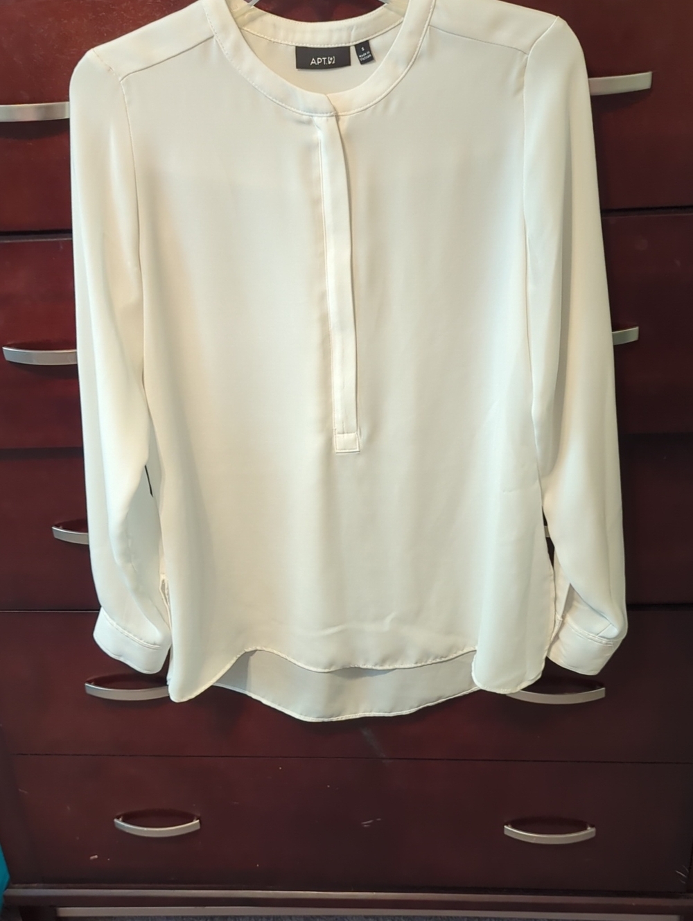Apt. 9 Cream Split-Neck Long-Sleeve Blouse
